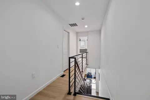 810 N Stricker St, Baltimore, MD 21217 photo 21