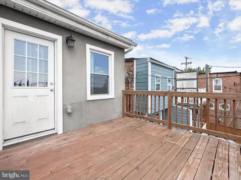 Exterior - 233 N Milton Ave, Baltimore, MD 21224 photo 4 of 12