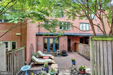 202 Bolton Pl, Baltimore, MD 21217
