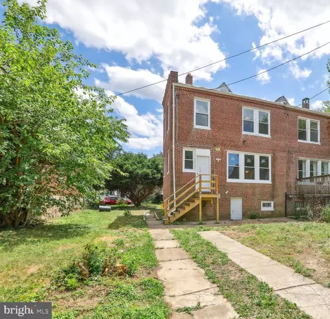Exterior - 1508 Lakeside Ave, Baltimore, MD 21218 photo 2 of 4