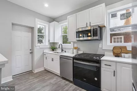 Kitchen - 1508 Lakeside Ave, Baltimore, MD 21218 photo 2 of 3