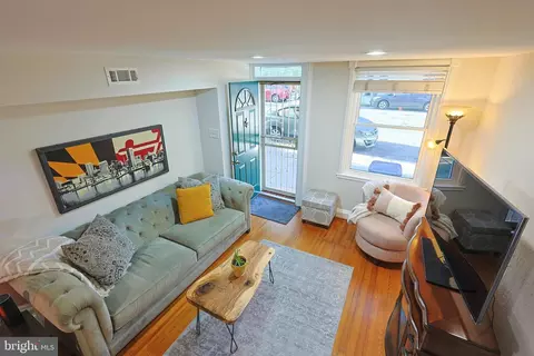 Entry Way - 2431 Fleet St, Baltimore, MD 21224 photo 1 of 13