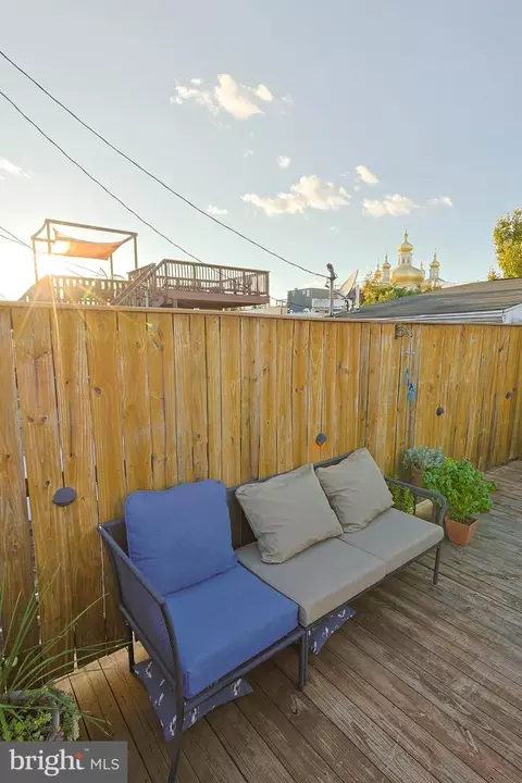 Exterior - 2431 Fleet St, Baltimore, MD 21224 photo 14 of 15