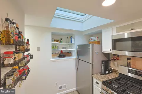Kitchen - 2431 Fleet St, Baltimore, MD 21224 photo 3 of 4
