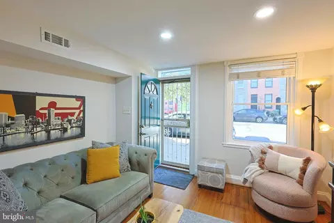 Entry Way - 2431 Fleet St, Baltimore, MD 21224 photo 2 of 13