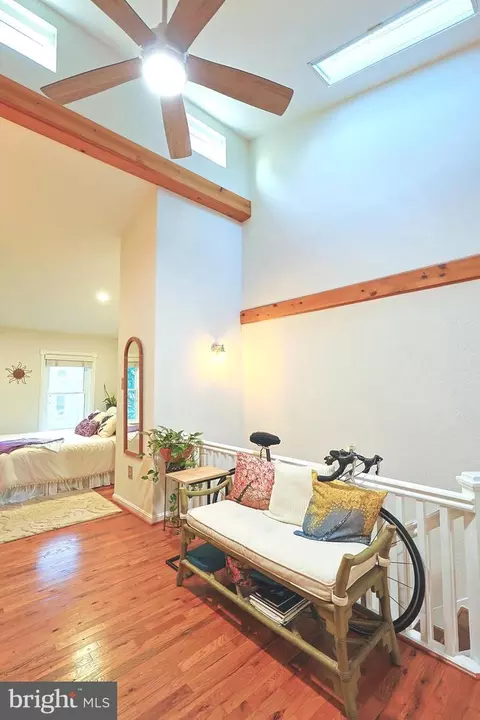 Entry Way - 2431 Fleet St, Baltimore, MD 21224 photo 6 of 13
