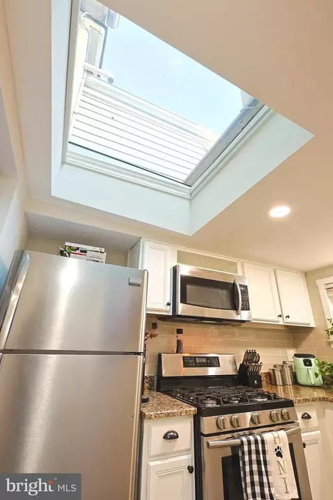 Kitchen - 2431 Fleet St, Baltimore, MD 21224 photo 2 of 4