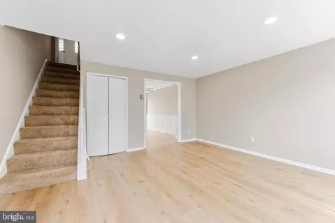 Living - 4225 Doris Ave, Brooklyn, MD 21225 photo 2 of 3