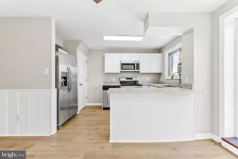 Kitchen - 4225 Doris Ave, Brooklyn, MD 21225 photo 1 of 5
