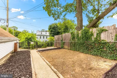 Exterior - 4225 Doris Ave, Brooklyn, MD 21225 photo 7 of 8