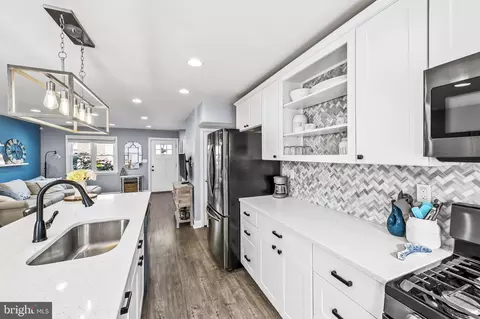 Kitchen - 925 Oldham St, Baltimore, MD 21224 photo 4 of 4