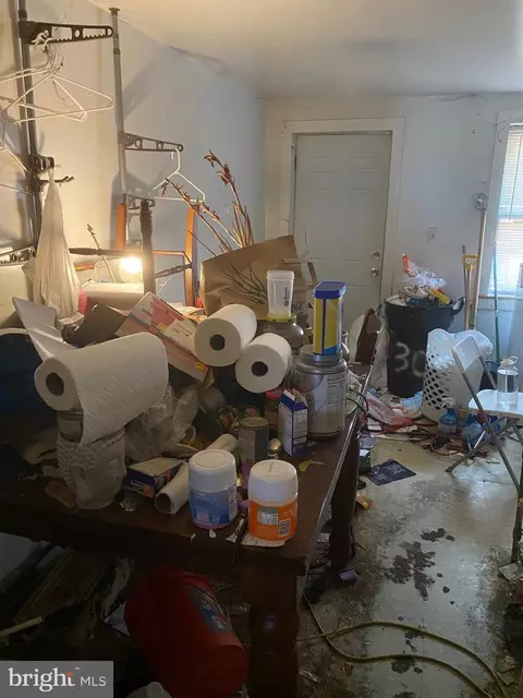 Entry Way - 3029 Lorena Ave, Baltimore, MD 21230 photo 3 of 3