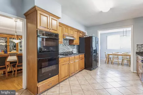 3216 Fallstaff Rd, Baltimore, MD 21215 photo 16