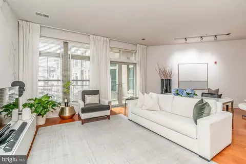 1209 N Charles St N #208, Baltimore, MD 21201