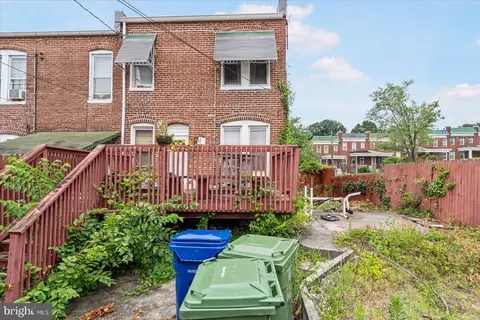 1 Tremont Rd, Baltimore, MD 21229 photo 5