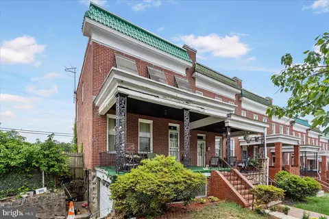 1 Tremont Rd, Baltimore, MD 21229 photo 2