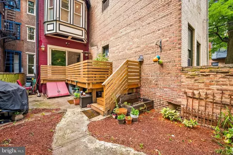Exterior - 253 Robert St, Baltimore, MD 21217 photo 8 of 8