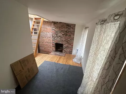 Living - 708 S Hanover St S, Baltimore, MD 21230 photo 1 of 1