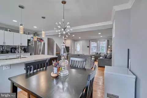 Dining - 209 Denison St, Baltimore, MD 21229 photo 1 of 1
