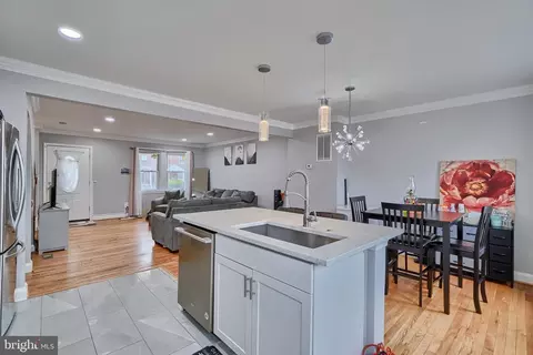 Kitchen - 209 Denison St, Baltimore, MD 21229 photo 4 of 4