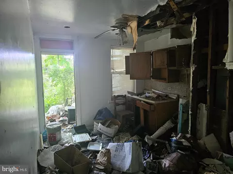 716 N Monroe St, Baltimore, MD 21217 photo 4