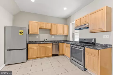 117 S Calhoun St, Baltimore, MD 21223