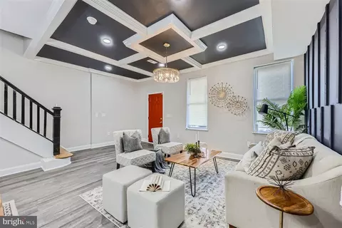 704 Linnard St, Baltimore, MD 21229 photo 4