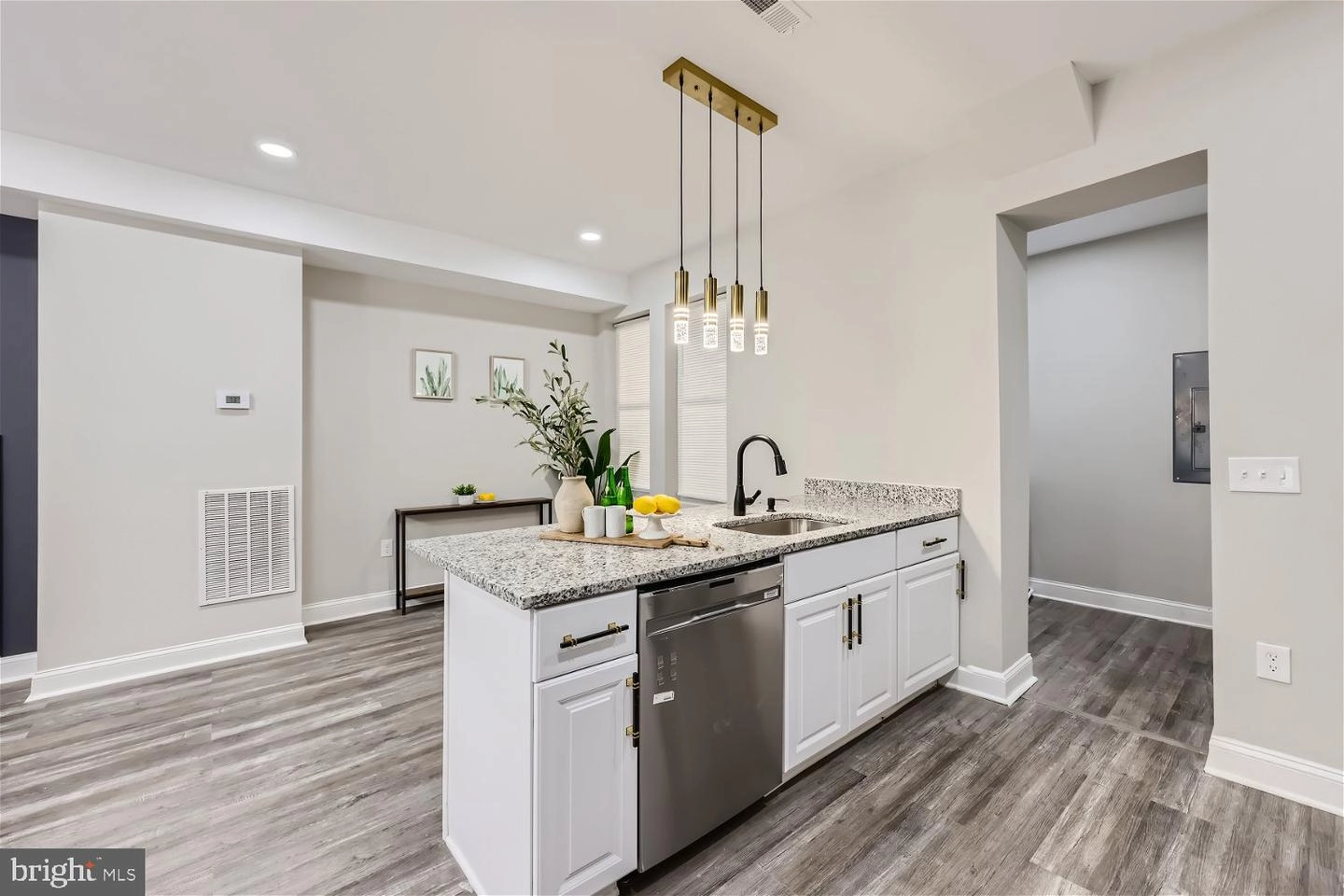 704 Linnard St, Baltimore, MD 21229 photo 9
