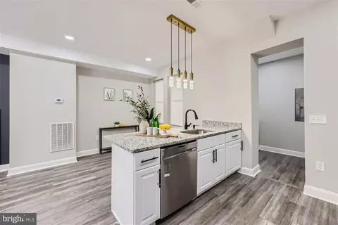 704 Linnard St, Baltimore, MD 21229 photo 9
