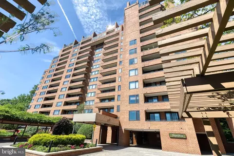 111 Hamlet Hill Rd #201, Baltimore, MD 21210