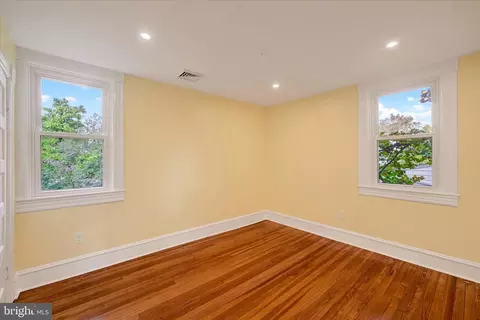 Bedroom - 4706 Catalpha Rd, Baltimore, MD 21214 photo 2 of 2