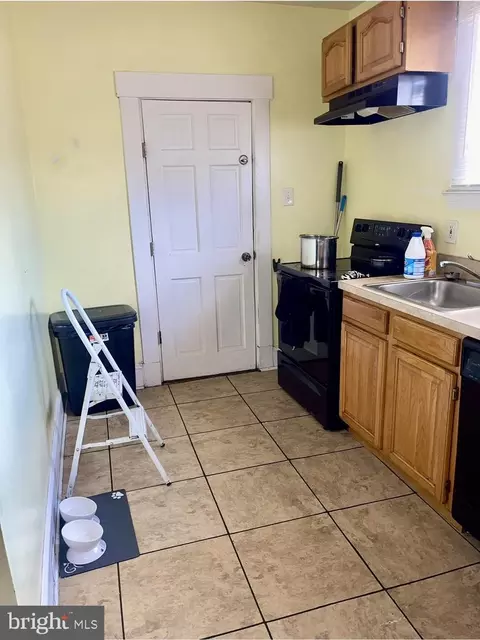 342 Marydell Rd, Baltimore, MD 21229 photo 9