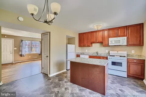 Other - 4806 Melbourne Rd, Baltimore, MD 21229 photo 4 of 20