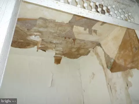 903 Appleton St, Baltimore, MD 21217 photo 7