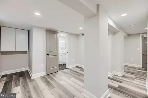 Entry Way - 137 Denison St, Baltimore, MD 21229 photo 3 of 3