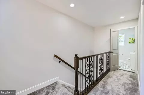 Entry Way - 137 Denison St, Baltimore, MD 21229 photo 2 of 3