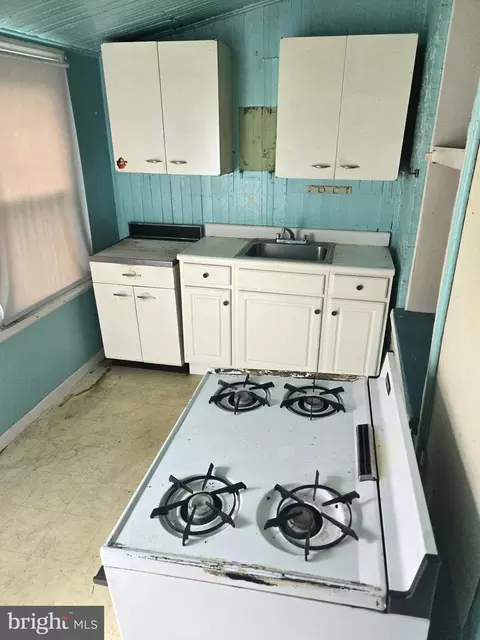 Kitchen - 1731 Cole St, Baltimore, MD 21223 photo 1 of 2