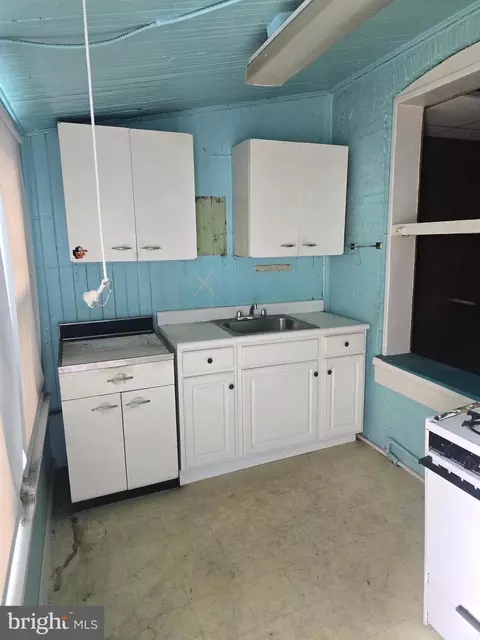 Kitchen - 1731 Cole St, Baltimore, MD 21223 photo 2 of 2