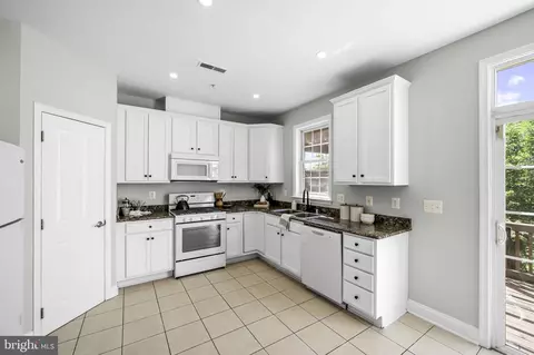 Kitchen - 815 Ramsay St, Baltimore, MD 21230 photo 2 of 4