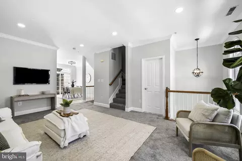 Entry Way - 815 Ramsay St, Baltimore, MD 21230 photo 4 of 7