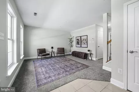 Living - 815 Ramsay St, Baltimore, MD 21230 photo 1 of 4