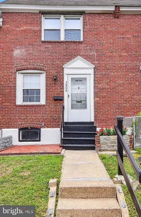 3809 10th St, Brooklyn, MD 21225