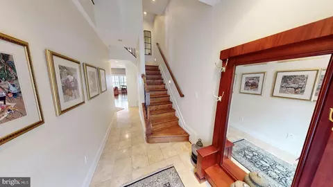 Entry Way - 1255 Dockside Cir, Baltimore, MD 21224 photo 6 of 7