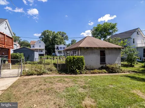 Exterior - 4907 Grindon Ave, Baltimore, MD 21214 photo 8 of 8