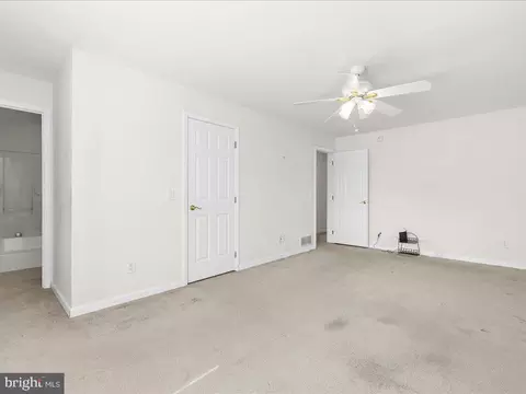 Bedroom - 4907 Grindon Ave, Baltimore, MD 21214 photo 2 of 8