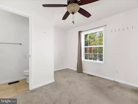 Bedroom - 4907 Grindon Ave, Baltimore, MD 21214 photo 1 of 8