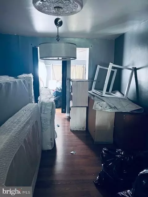 Entry Way - 5420 Lynview Ave, Baltimore, MD 21215 photo 6 of 6