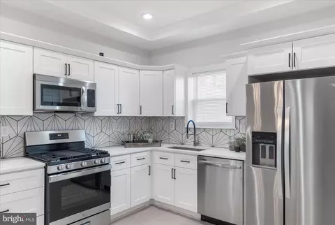 5331 Denmore Ave, Baltimore, MD 21215 photo 2