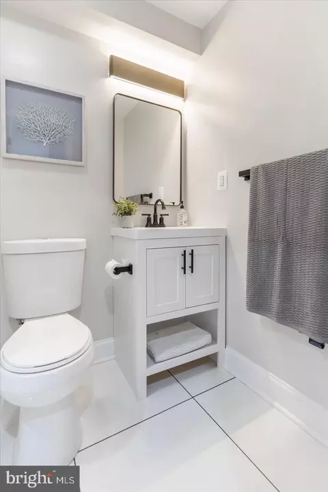 5331 Denmore Ave, Baltimore, MD 21215 photo 8