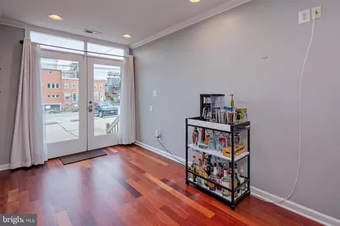 Entry Way - 1345 Jackson St, Baltimore, MD 21230 photo 1 of 6